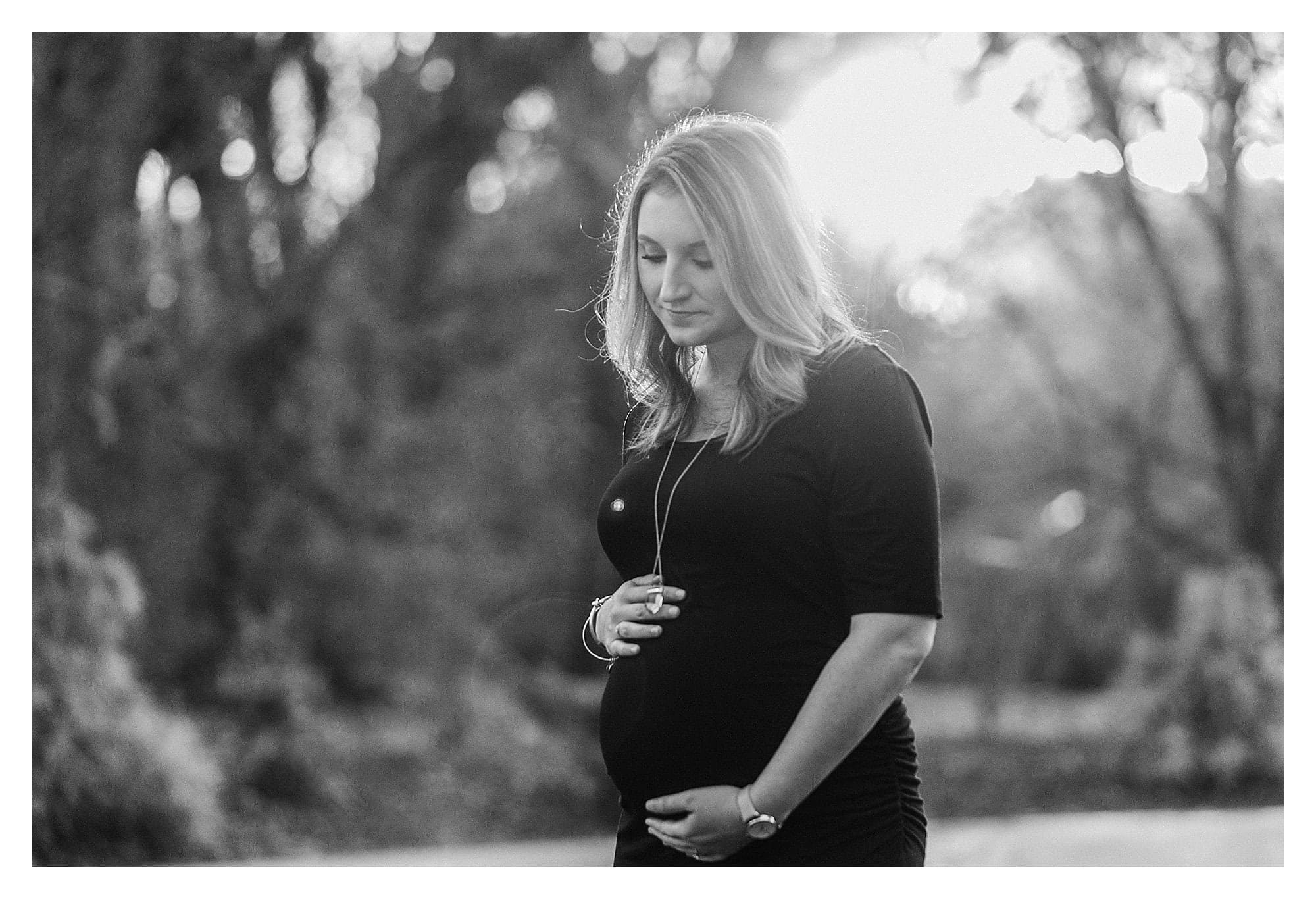 Black and White Maternity Pictures