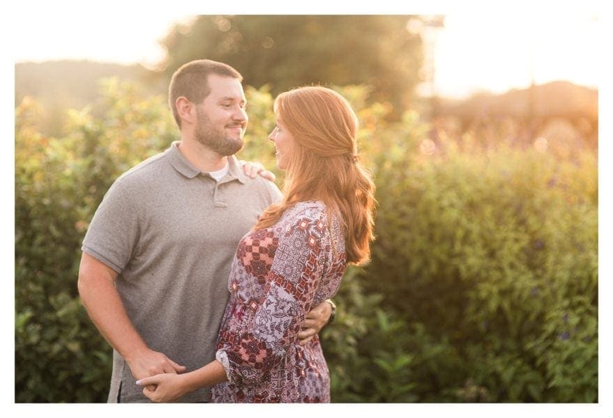 Sunflower Engagement Pictures