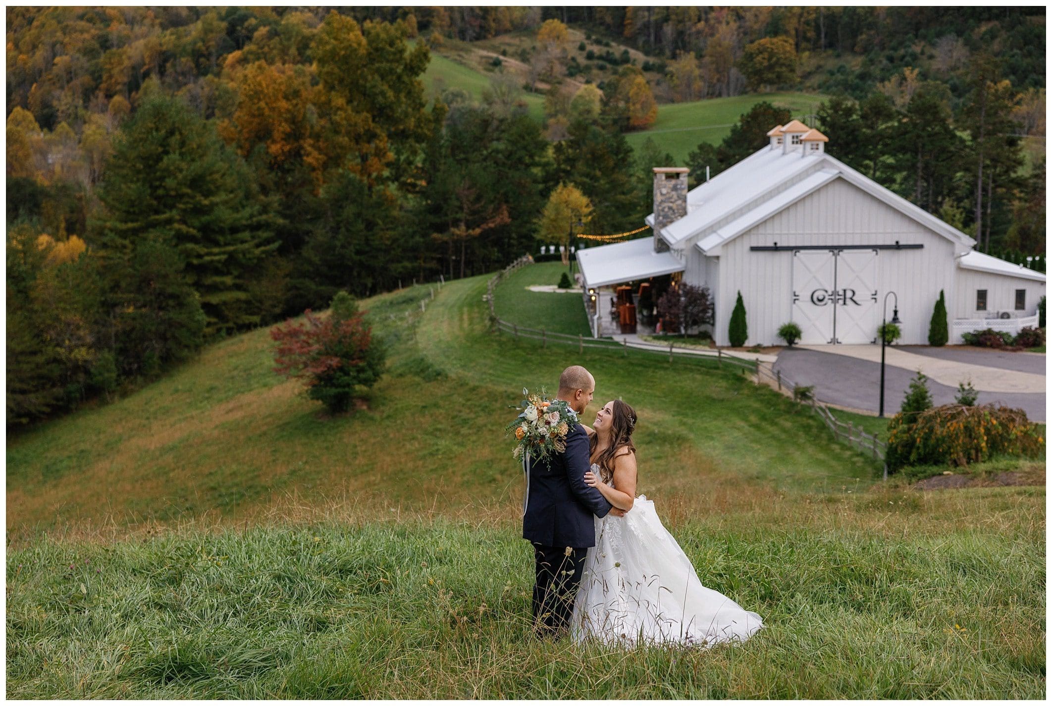 fall wedding at Chestnut Ridge